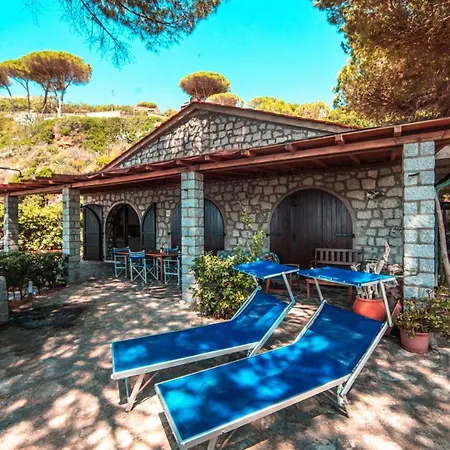 Mandel 2 By Mandel Club * Capoliveri (Isola d'Elba)